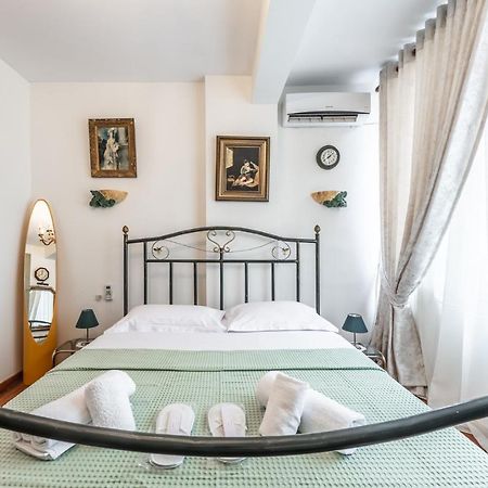 Vintage And Warm 2Br Apartament In 티라나 외부 사진