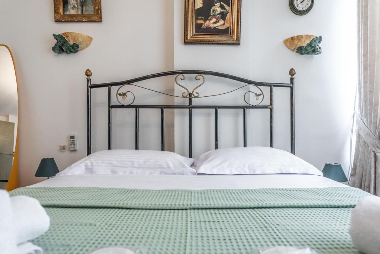 Vintage And Warm 2Br Apartament In 티라나 외부 사진